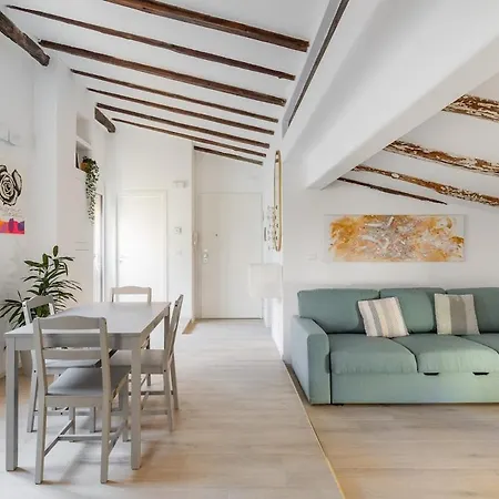 Casa Clavature, Nel Cuore Di *